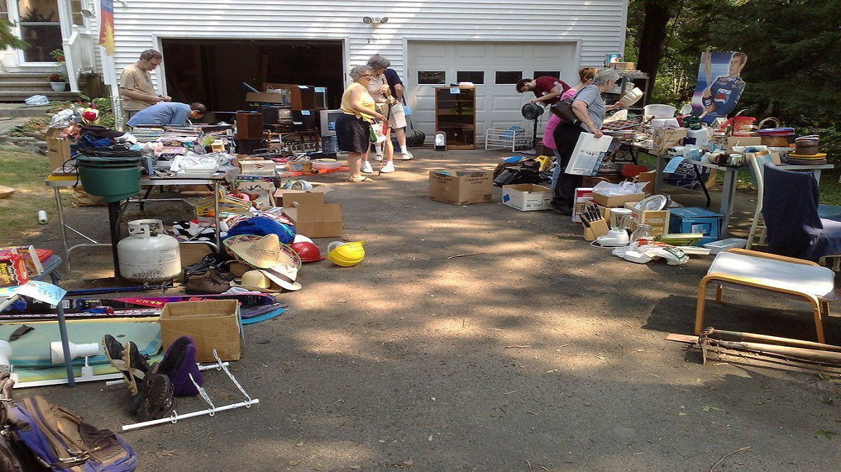 Smart Garage Sale